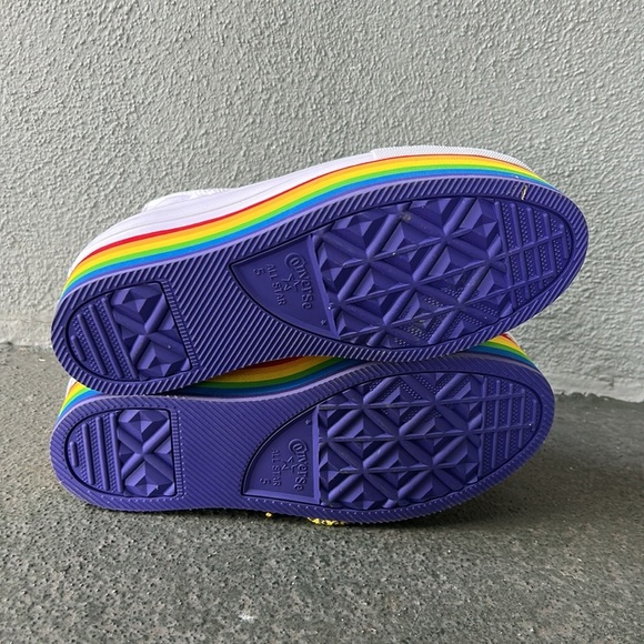 Converse  X Miley Cyrus Pride Platform Happy Hippie Chuck Taylor All Star Shoes - Picture 9 of 14